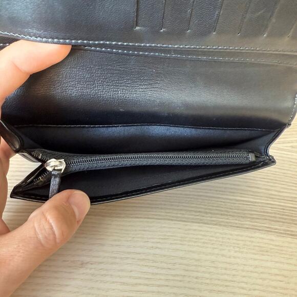 Chanel Lambskin Perforated Wallet Black - Picture 4 of 12